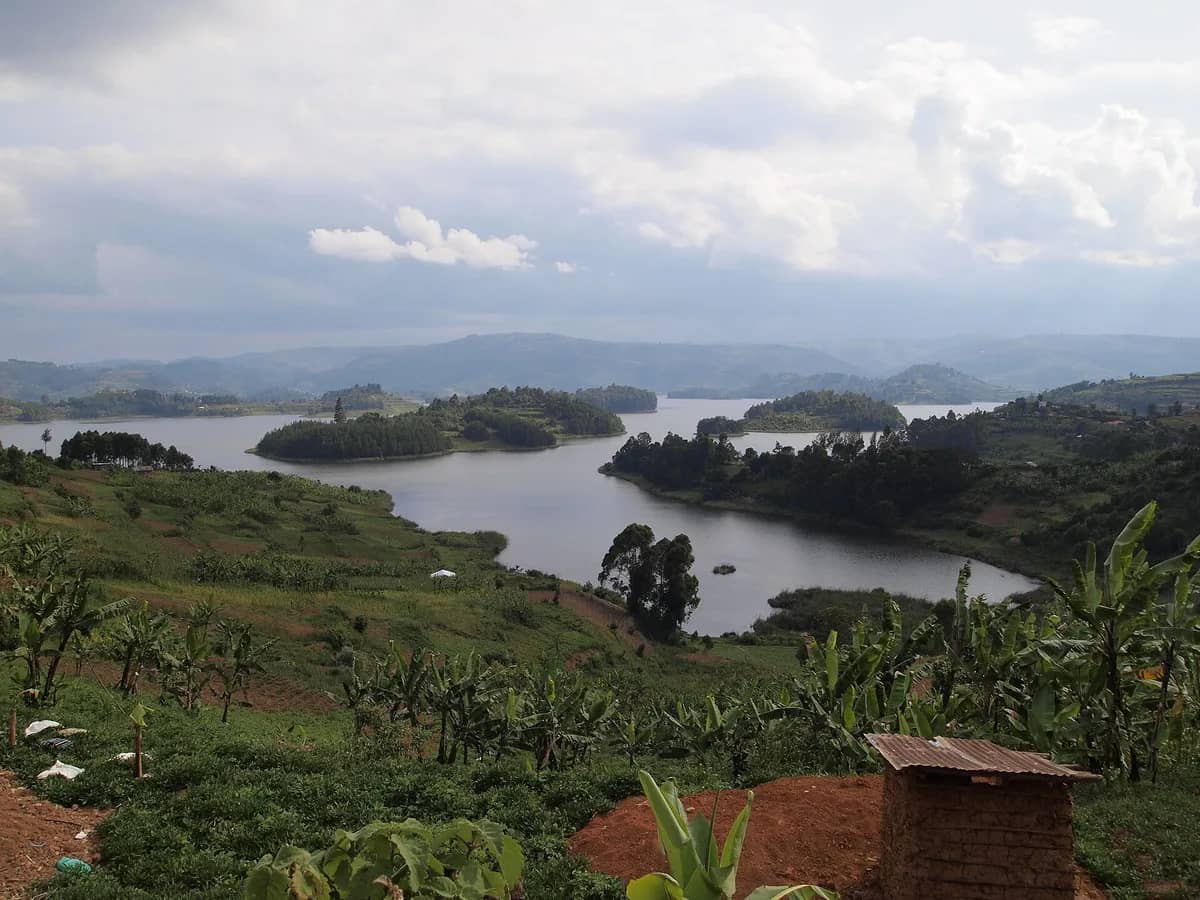 Islands and cultivated hills around Lake Bunyonyi