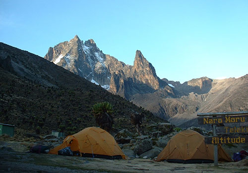 4 DAYS MT KENYA CLIMBING NARO MORU ROUTE ROUND TRANSVERSE